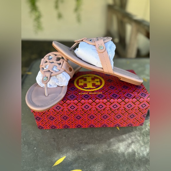 Tory Burch Peach Sandals Womens - Picture 1 of 6